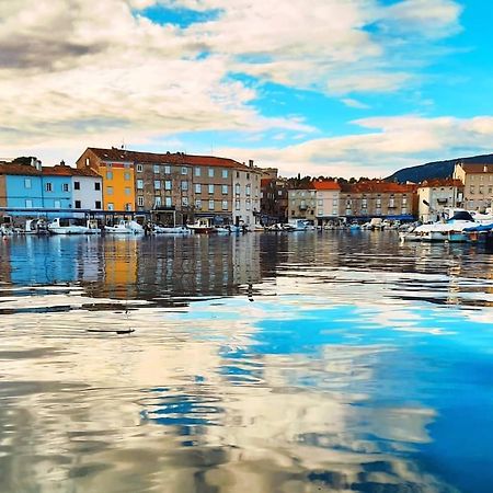 Apartment Dolores Крес Екстериор снимка