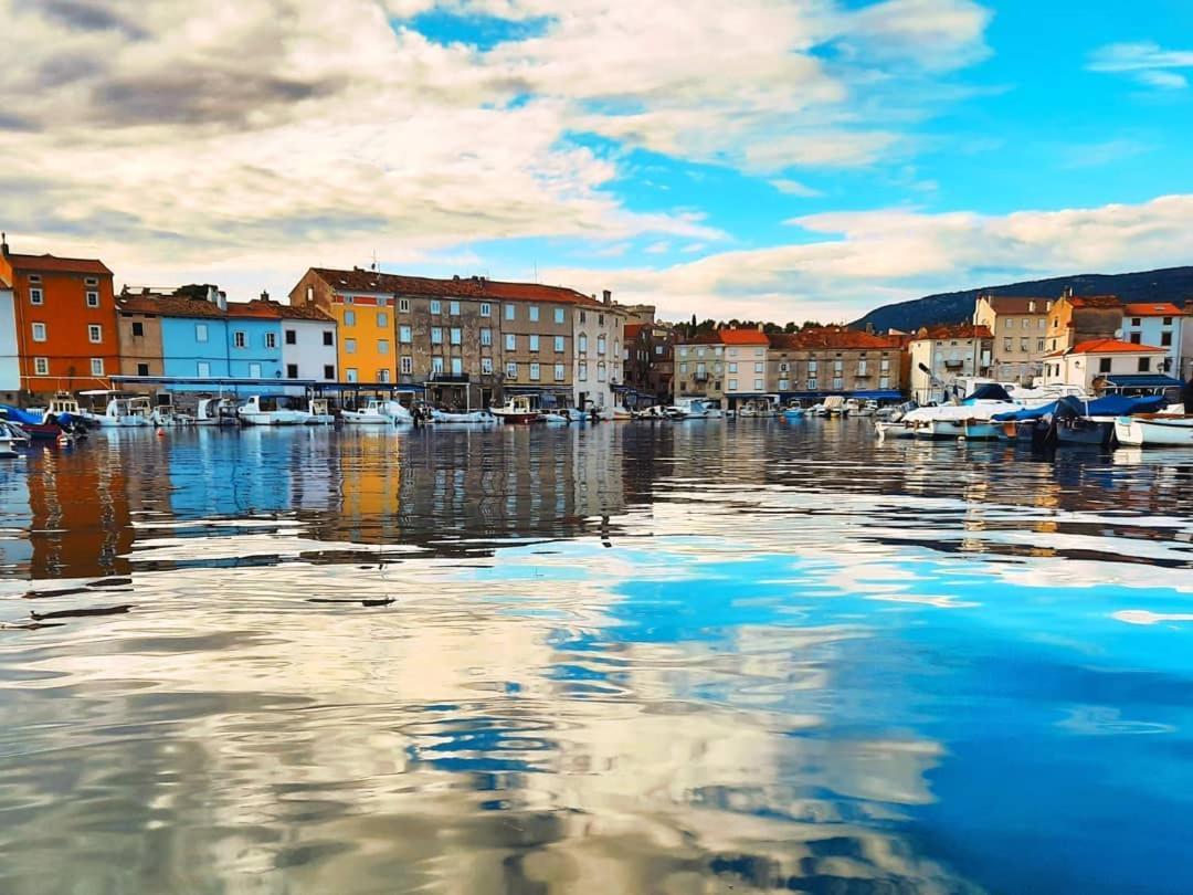 Apartment Dolores Крес Екстериор снимка